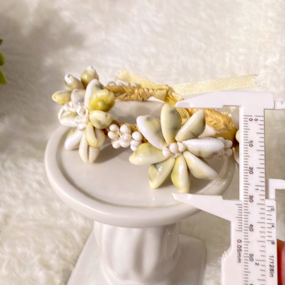 Hawaiian Natural Bead Handmade Bracelet Flower Pattern (unisex) - Picture 5 of 9